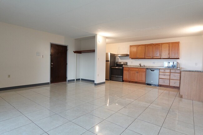 Foto del edificio - 37 Skyline Dr