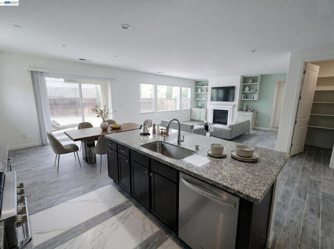 Foto del edificio - 679 Hamilton Ct