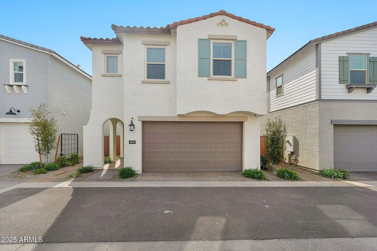 Primary Photo - 4803 S Ferric