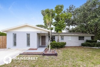 Building Photo - 8975 91st St N