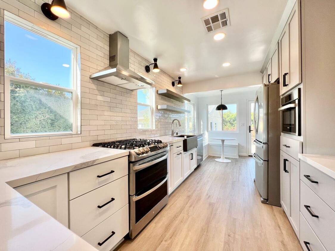 Primary Photo - Beautiful 3Bd/1Ba with a charming backyard...