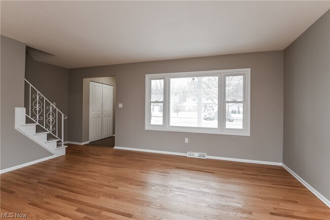 Building Photo - 6695 Glenallen Ave