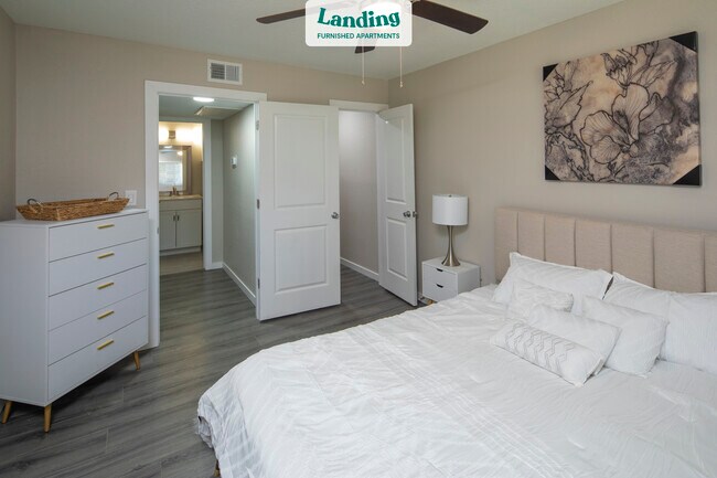 Foto del edificio - 4115 E 51st St