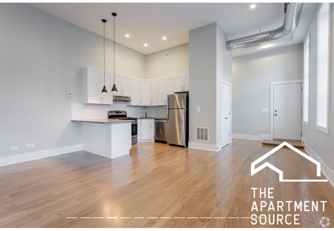Building Photo - 2057 W Dickens Ave