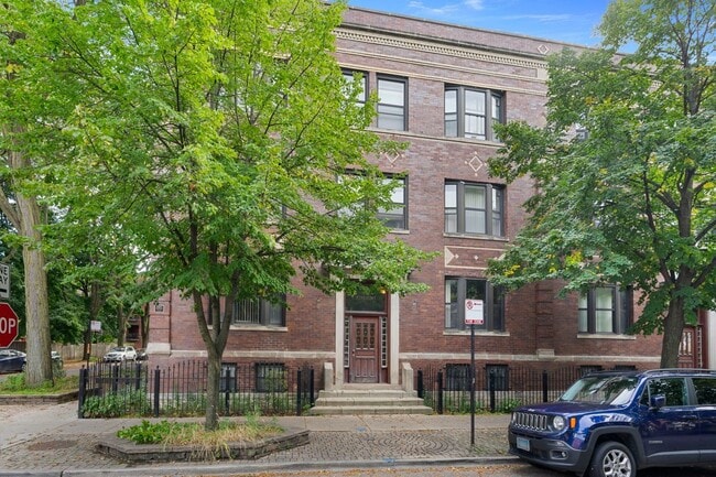 Foto del edificio - 5203 S Woodlawn Ave