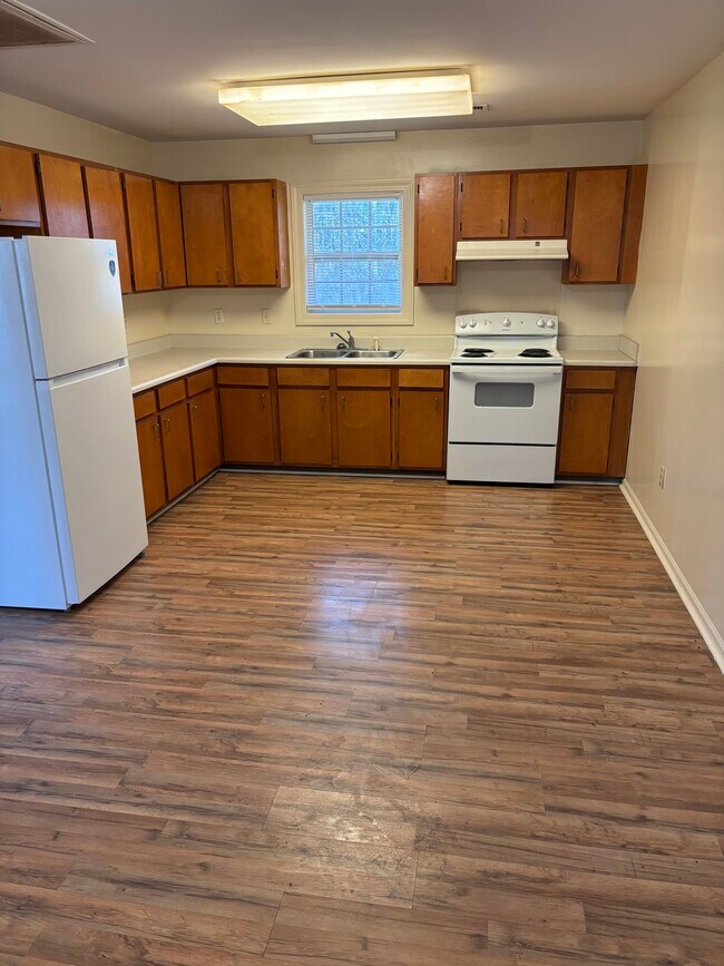 Foto del edificio - 212 Samaritan Dr