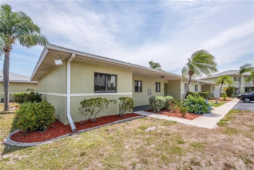 Foto principal - 25225 Rampart Blvd
