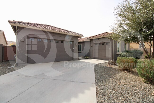 Building Photo - 21459 E Sunset Dr