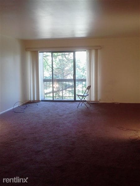 Building Photo - 27330 Arborway Rd