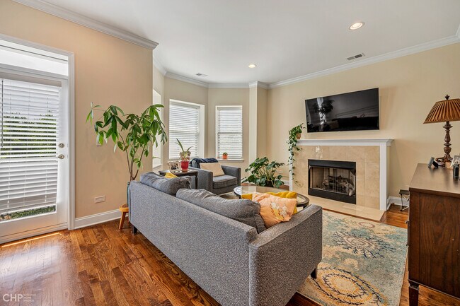 Building Photo - 510 E Oakwood Blvd
