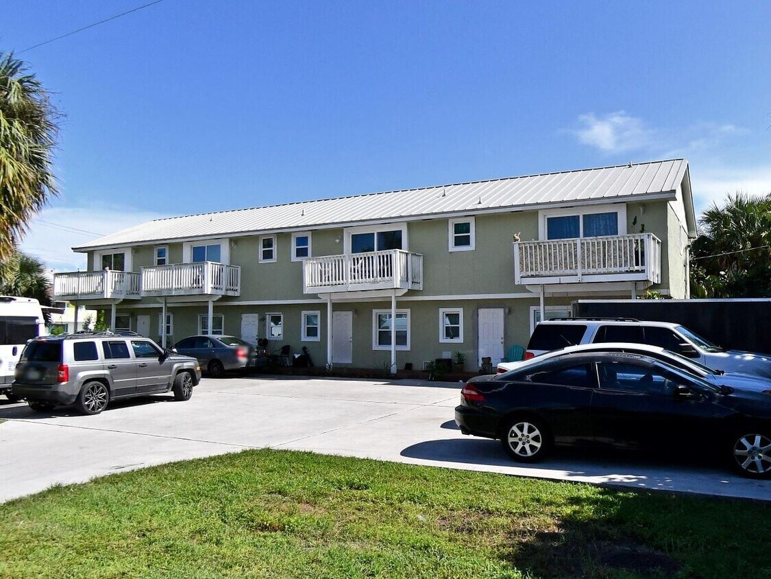Foto principal - 1807 St Lucie Ct