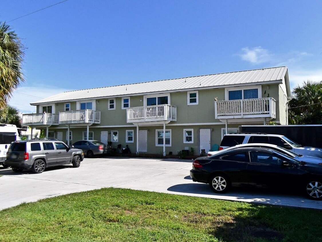 Primary Photo - 1807 St Lucie Ct