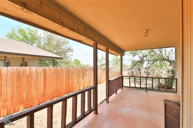 Building Photo - 4074 Russell Ave