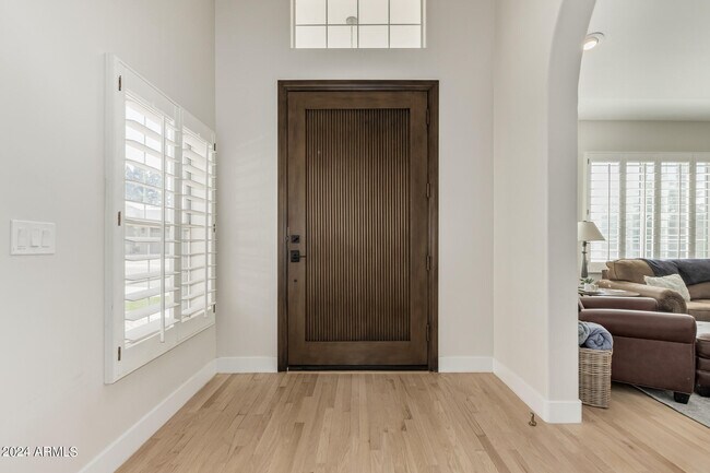 Building Photo - 10178 E Corrine Dr