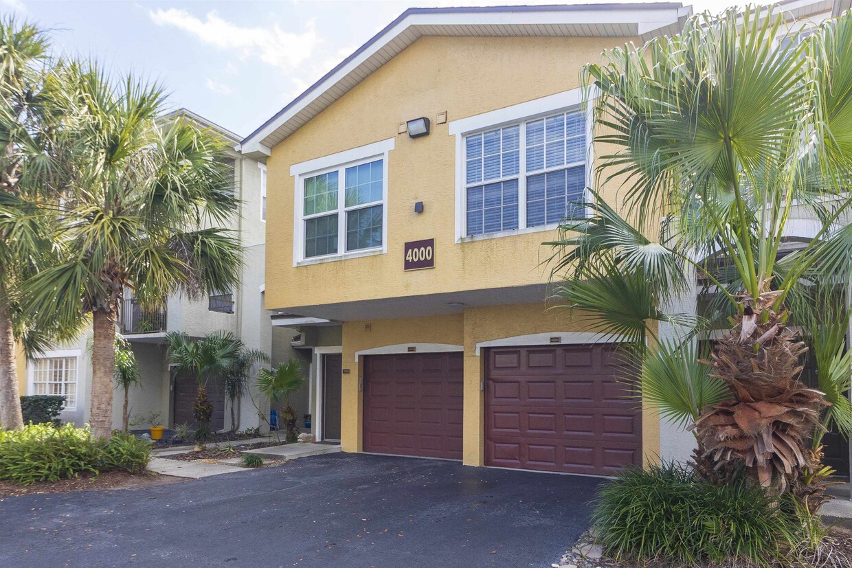 Primary Photo - 4000 Grande Vista Blvd