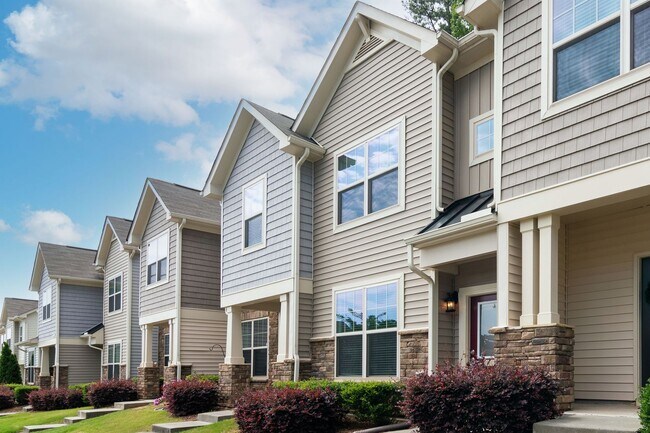 Building Photo - Beautiful 2 bedroom, 2.5 bathroom with Lof...