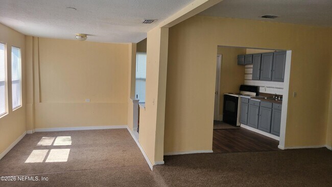Building Photo - 2810 Venus St