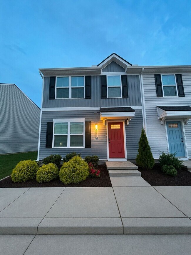 Building Photo - 1613 Mountain Ash Ln