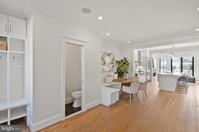 Foto del edificio - 3722 S St NW