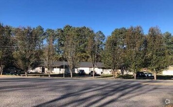 Building Photo - 4920 Rockmart Rd SE