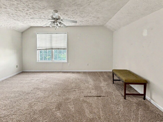 Foto del edificio - 7701 Redwood Ave