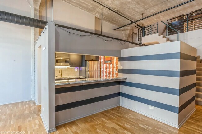 Foto del edificio - 621 S Plymouth Ct