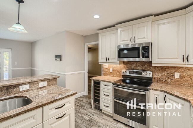 Building Photo - 2247 Blue Tern Dr