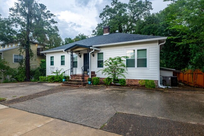 Foto del edificio - 1313 N Gadsden St