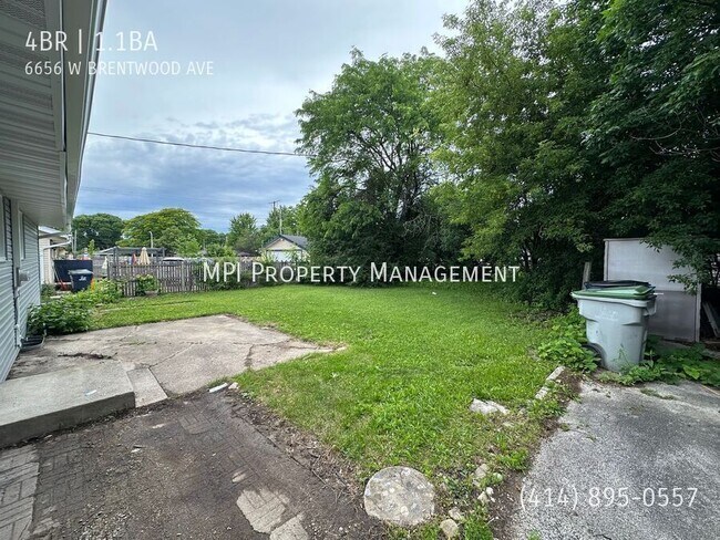 Foto del edificio - 6656 W Brentwood Ave