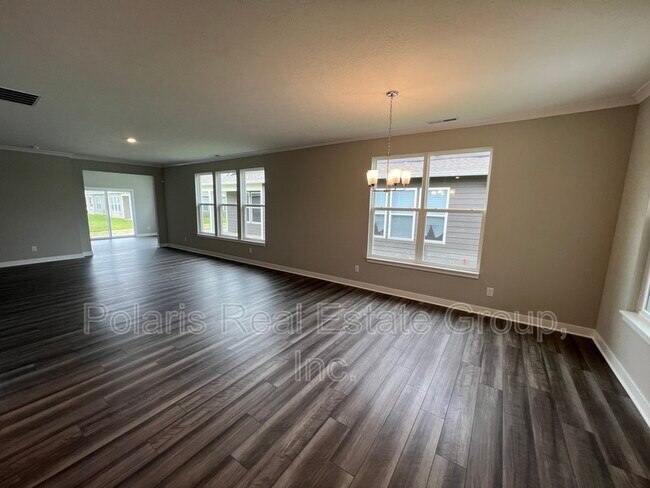 Foto del edificio - 1674 Garwood Dr