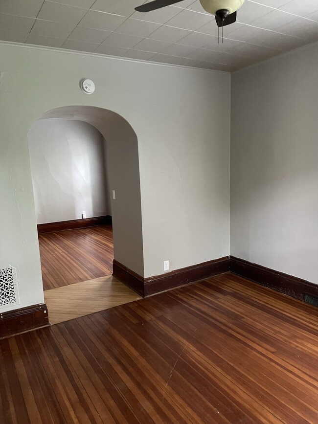 Foto del edificio - 1403 Williamson St