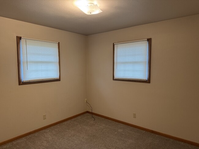 Building Photo - 2970 Dutch Hollow Rd