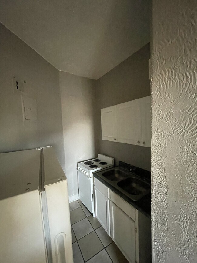 Foto del edificio - Charming 1 bedroom 1 bathroom near St. Mary's