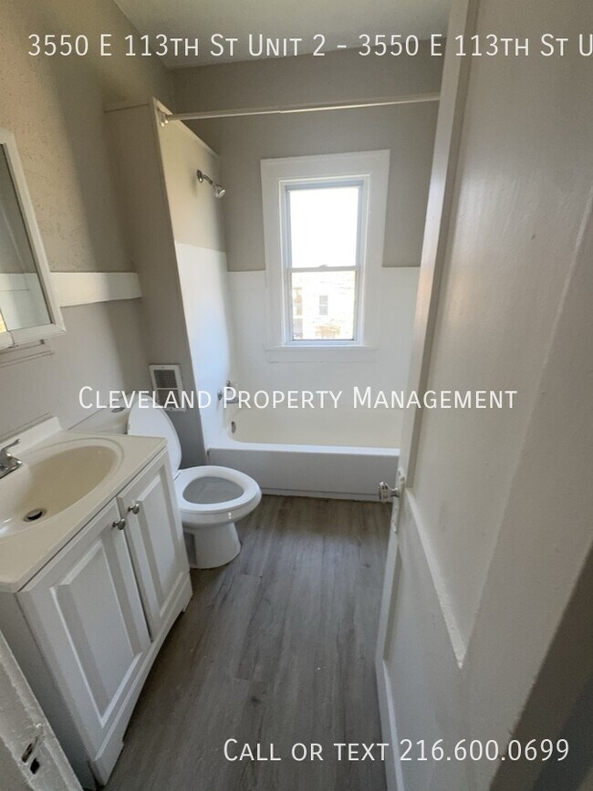 Foto del edificio - 3550 E 113th St