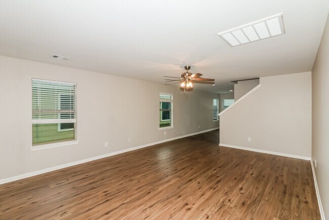 Building Photo - 20730 Dickinson Manor Ln