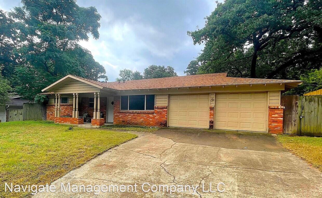 4 br, 2 bath House 609 W. Cheryl Ave House Rental in Hurst, TX