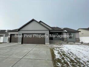 Building Photo - 7012 Crispin Dr