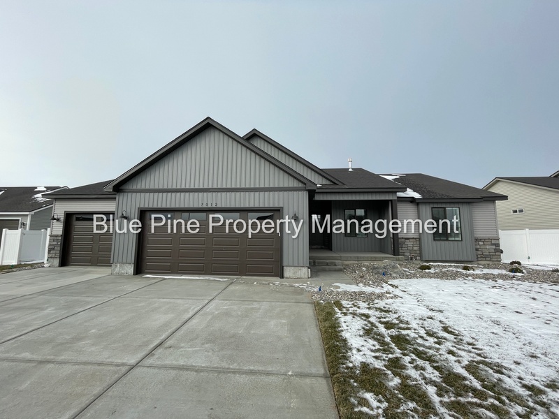 Foto principal - 7012 Crispin Dr