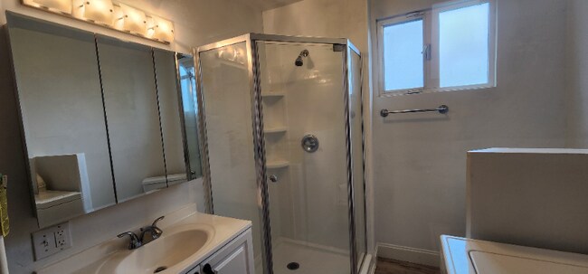 Foto del edificio - 511 Tyler St