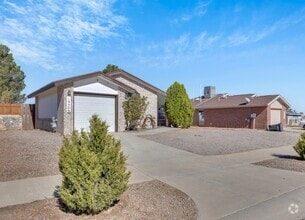 Building Photo - 14509 Encantado Dr