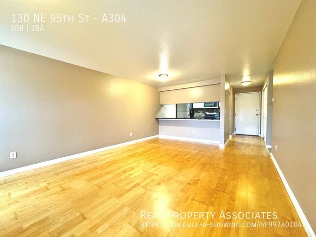 Building Photo - 2 BR/2 Bath Condo - 1 Parking Space and St...