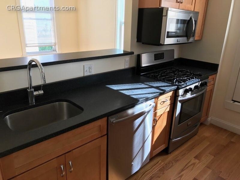 Foto principal - 536 Cambridge St