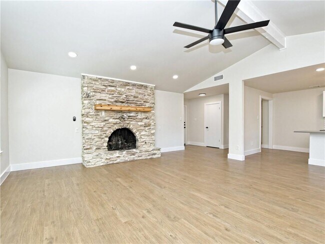 Foto del edificio - 11711 Oak Knoll Dr