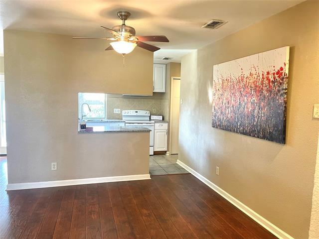 Foto del edificio - 3005 Peachtree Ln