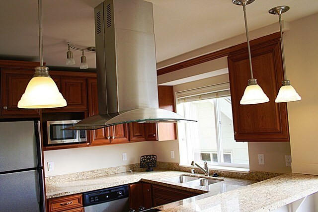 Foto del edificio - 3232 15th Ave W