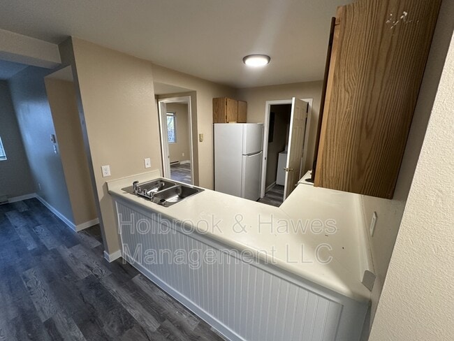 Foto del edificio - 4531 Boardwalk Dr