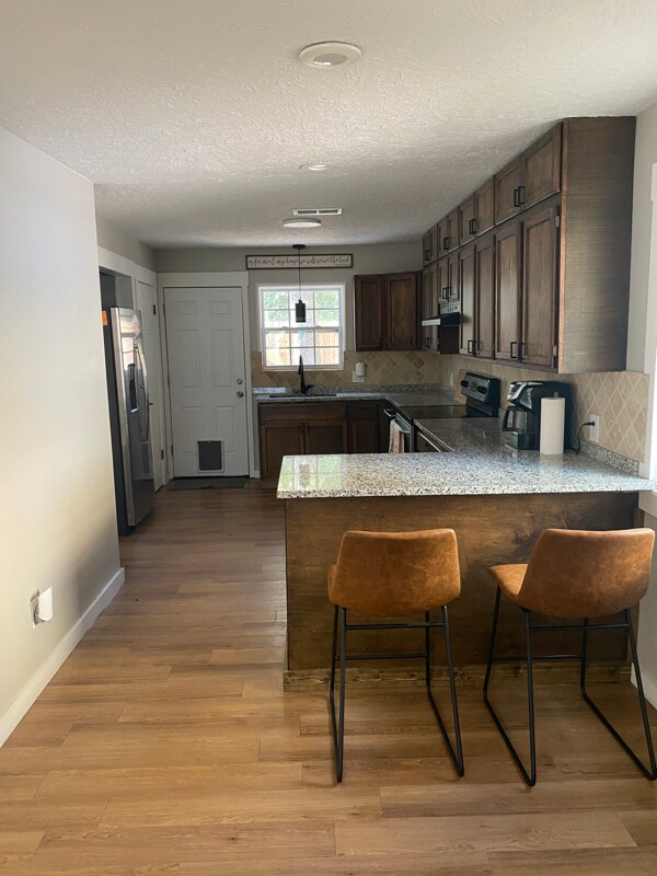 Building Photo - 175 Thunderbird Dr