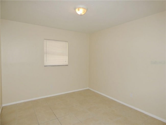 Building Photo - 3447 Dahlia Pl