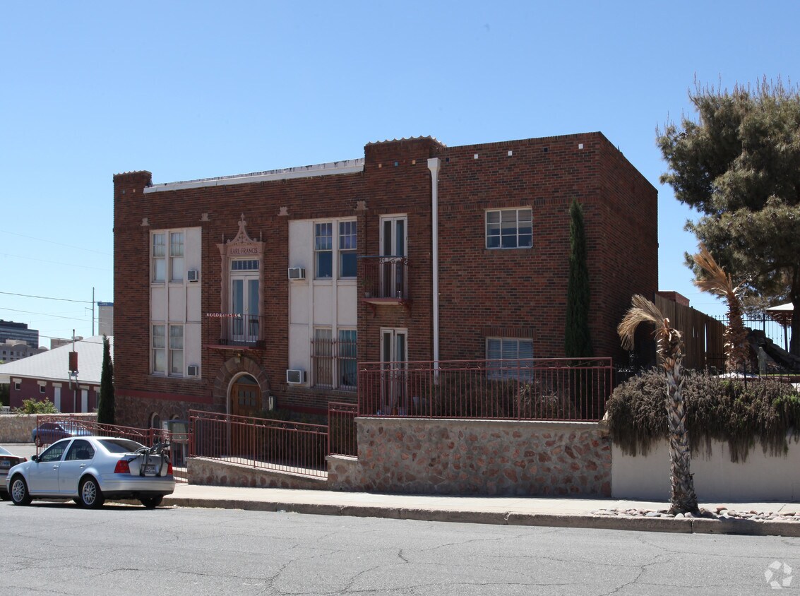 EarlFrancis Apartments in El Paso, TX