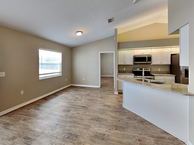 Building Photo - 7614 Canterbury Cir